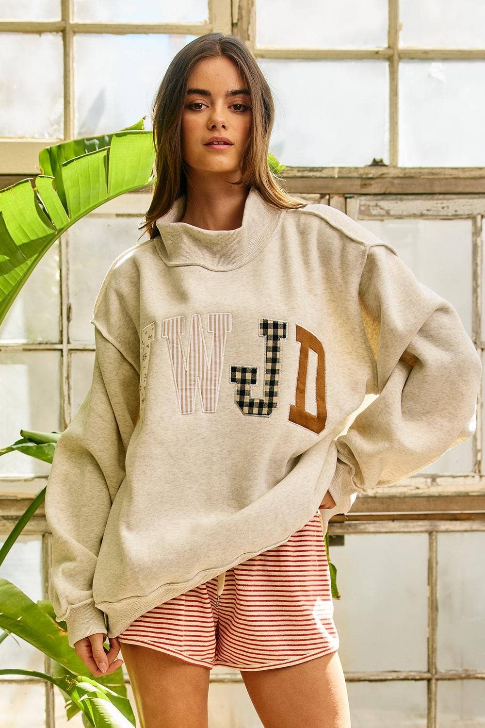 IT2594E-WWJD1 | WWJD Embroidered Mock-neck Sweatshirt