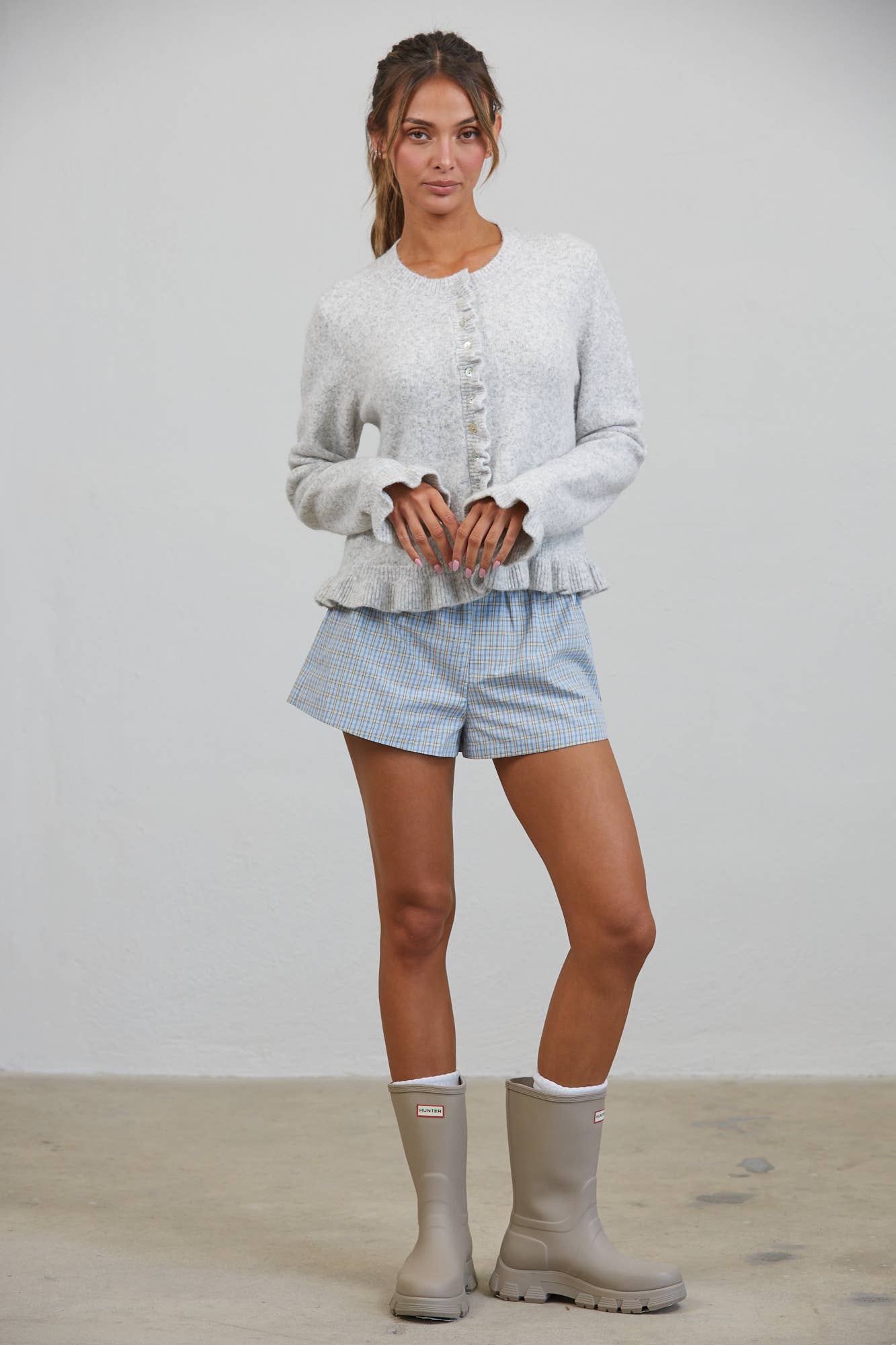 HC2498-WHITE MELANGE-Ruffle Wave Button Knit Cardigan