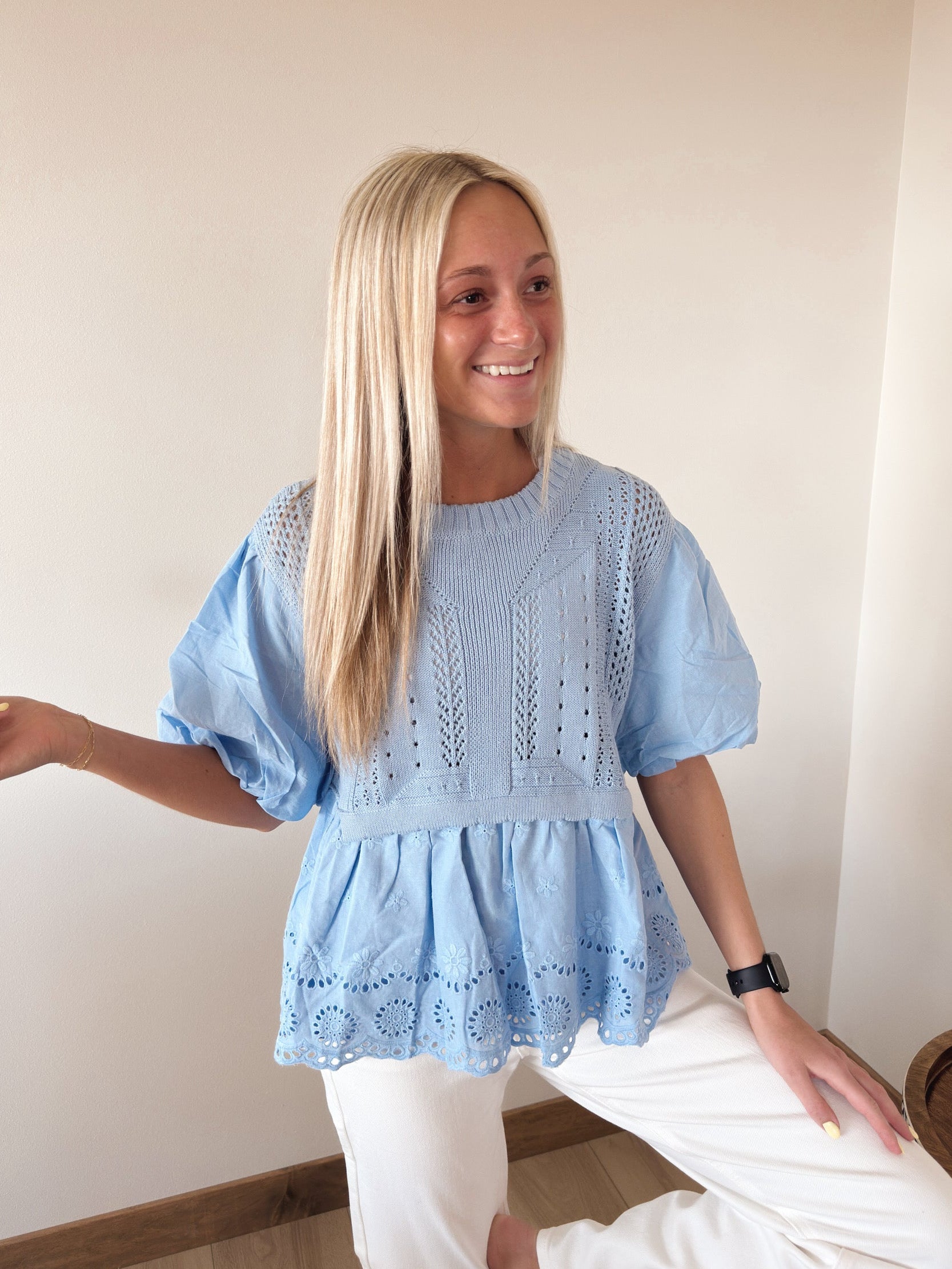 BUBBLE SLEEVE SWEATER TOP