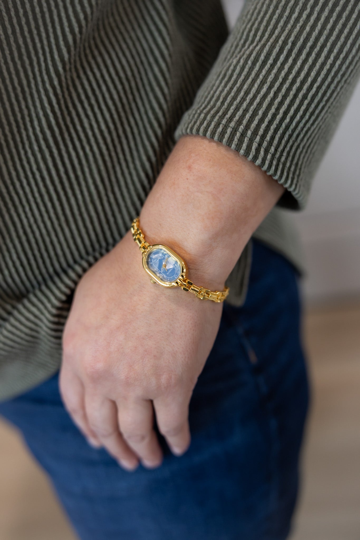 Vintage Gold Oval Watch
