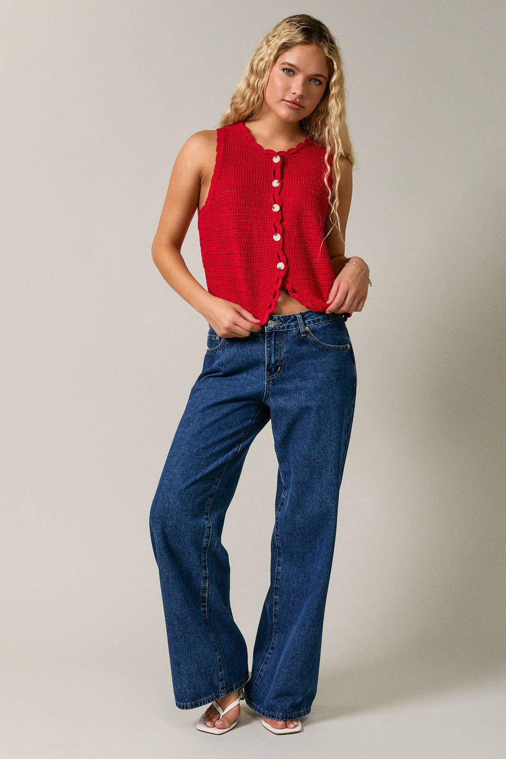 SCALLOP HEM CROCHET SLEEVELESS TOP