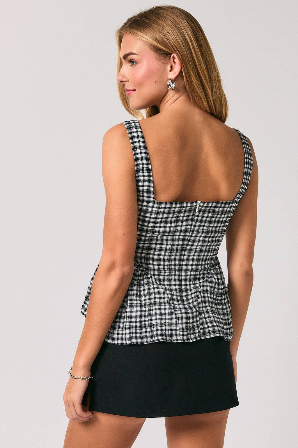 SQUARE NECK SLEEVELESS PEPLUM TOP